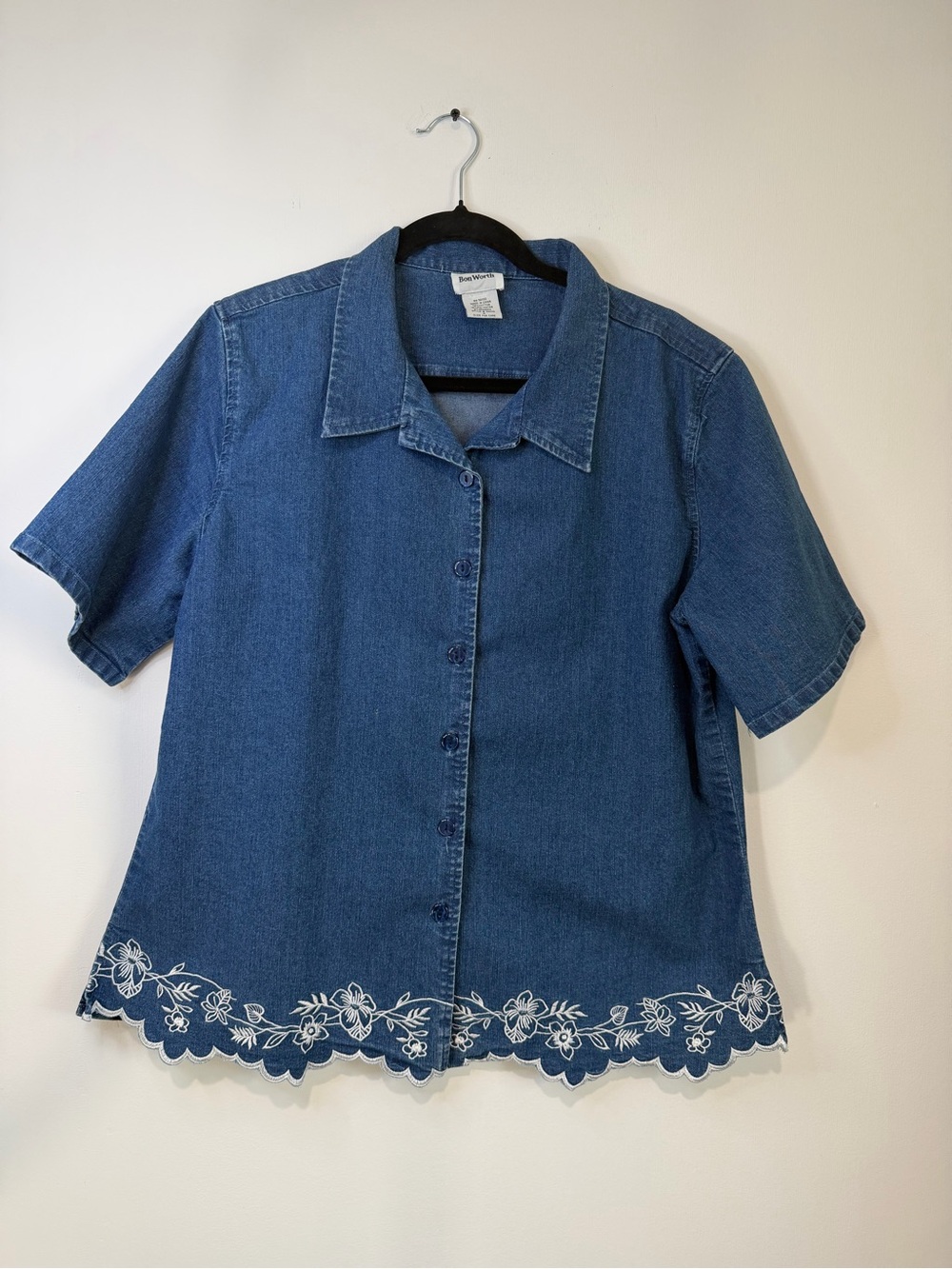 Bon Worth Vintage Cottagecore Floral Embroidered Scalloped Denim Shirt M